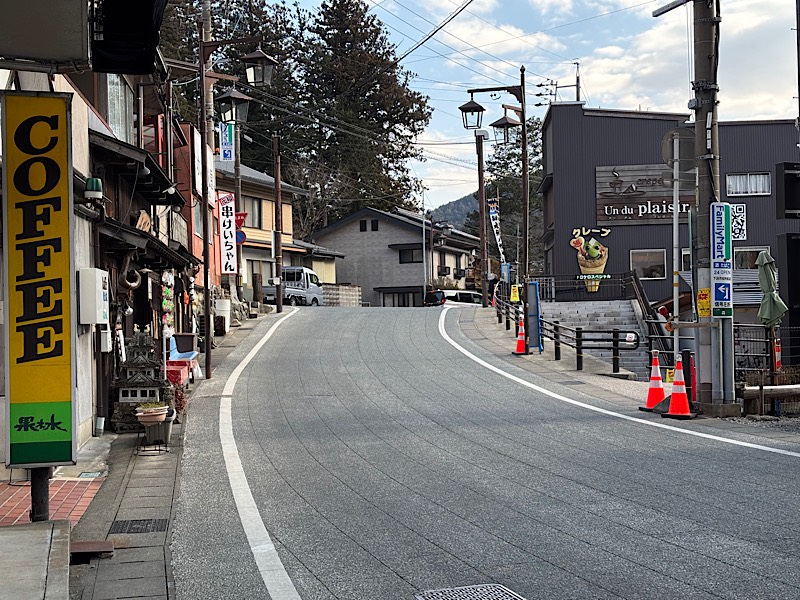 【4月募集】伝統とぬくもりが息づく宿で、フロントスタッフ募集!